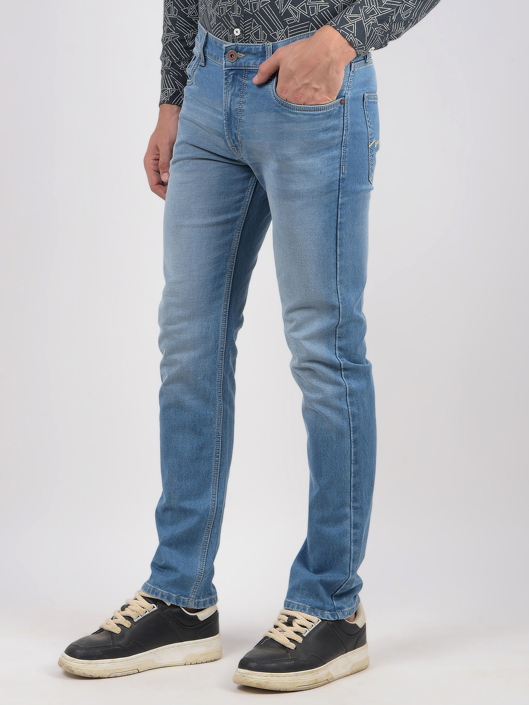 Numero Uno Men Solid Light Blue Jeans